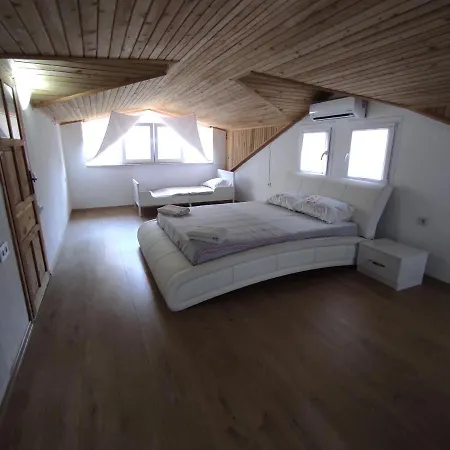 Appartement Loft Flat In Goecek
